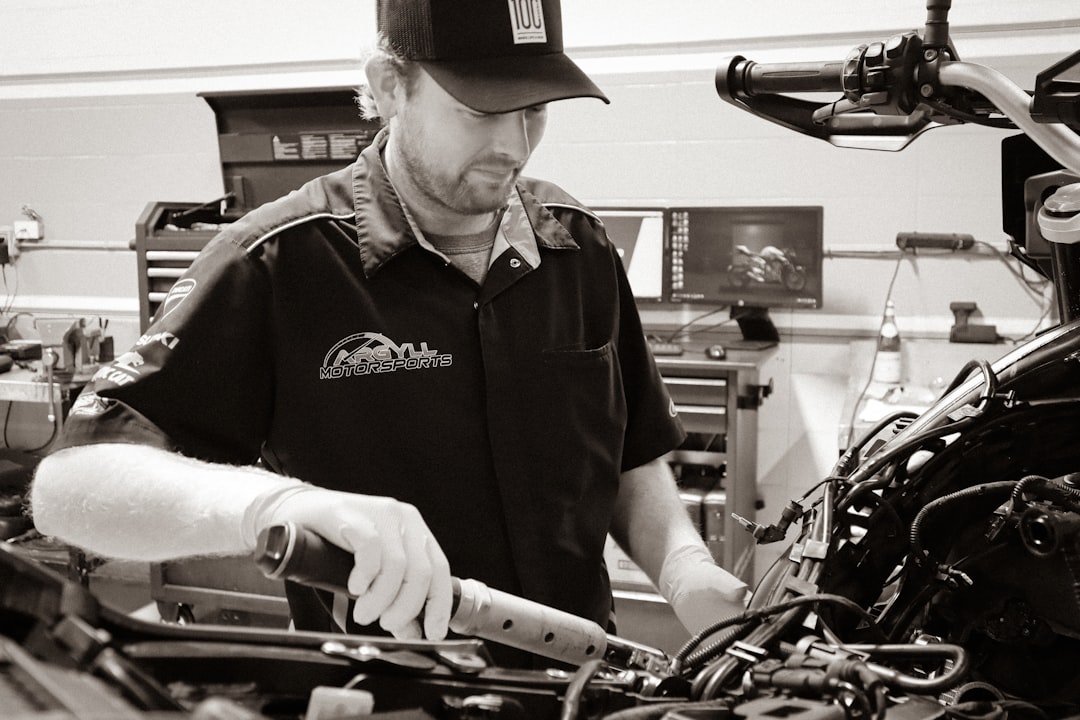 How Wear Parts Improve Twin Screw Uptime in 2026